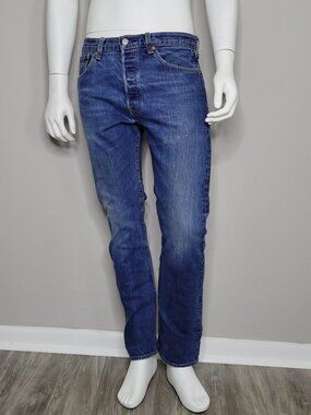 Levi's 501 Button Fly Medium-Light Blue Wash 33 X 32 Men's